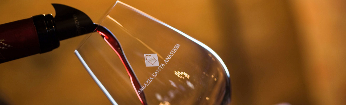 Il rosso ha l’impeto e la dignità di un cuore intrepido. (Man Ray)